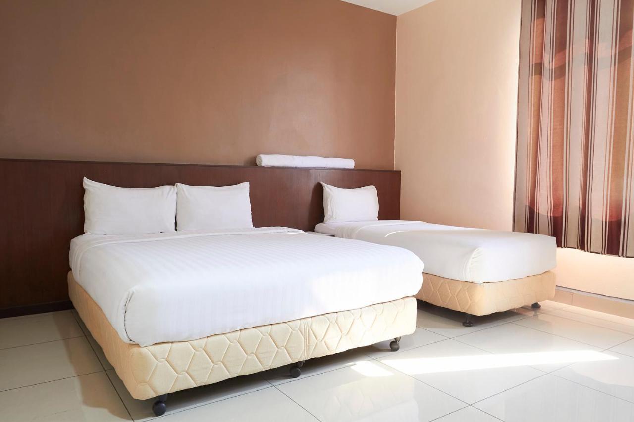 Langkawi Uptown Hotel Kuah Bagian luar foto